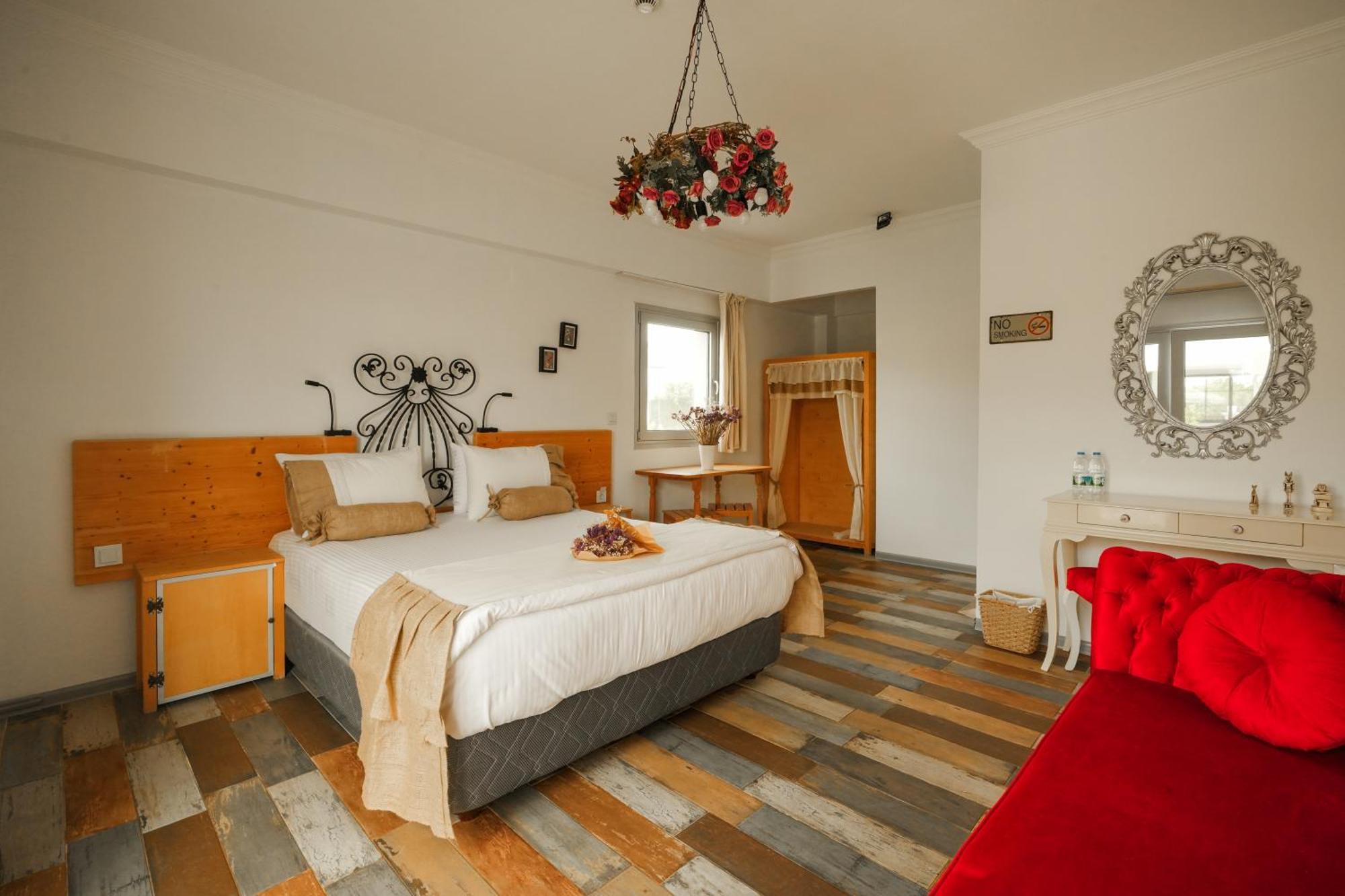 La Vida Otel Urla Eksteriør billede